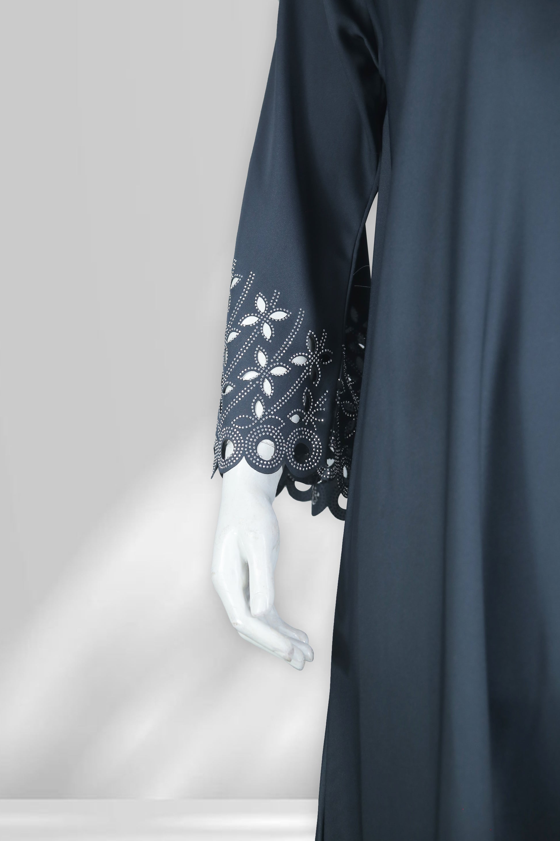 Cut Gala Laser  – Noor e Hijab